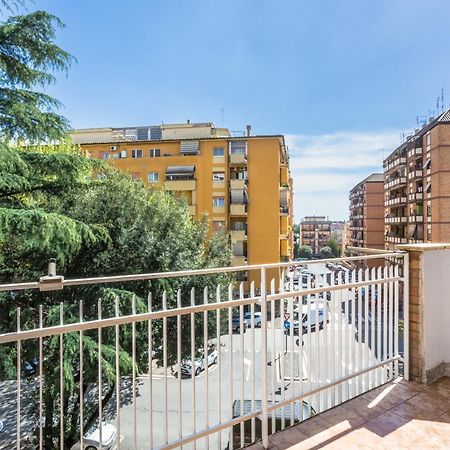 Portside Aparthotel Рим Екстер'єр фото