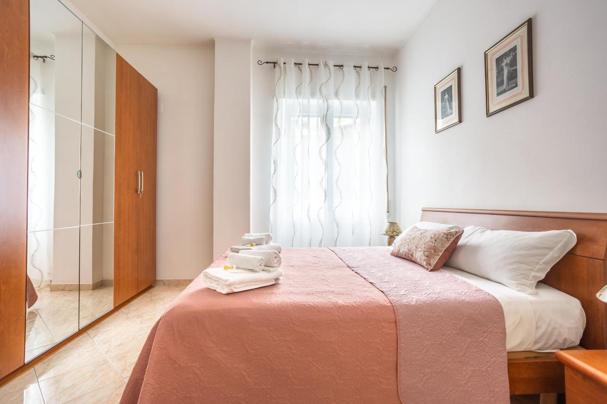 Portside Aparthotel Рим Екстер'єр фото